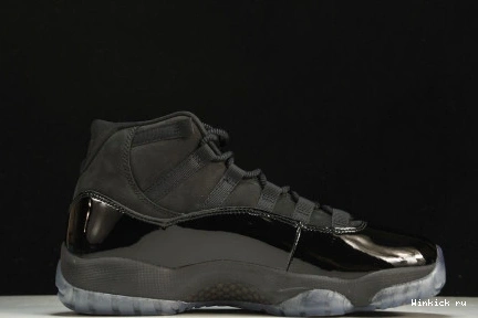 AND JORDAN CAP GOWN - RETRO 11 1017